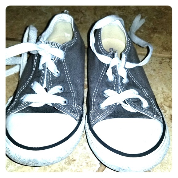 boys size 9 converse